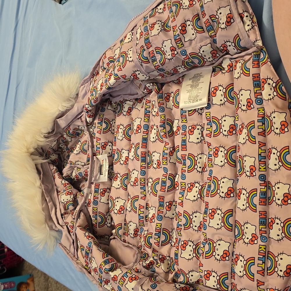 Hello Kitty Puffer Jacket - Picture 3 of 6